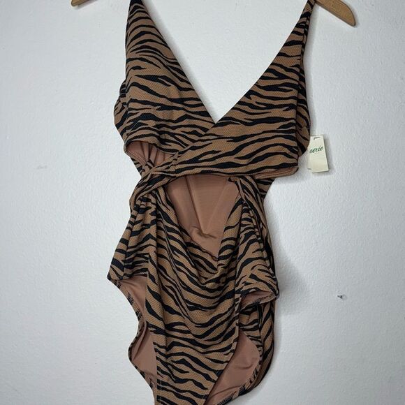Aerie Pique Animal Print Wrap One Piece Swimsuit Size XL - Picture 2 of 5